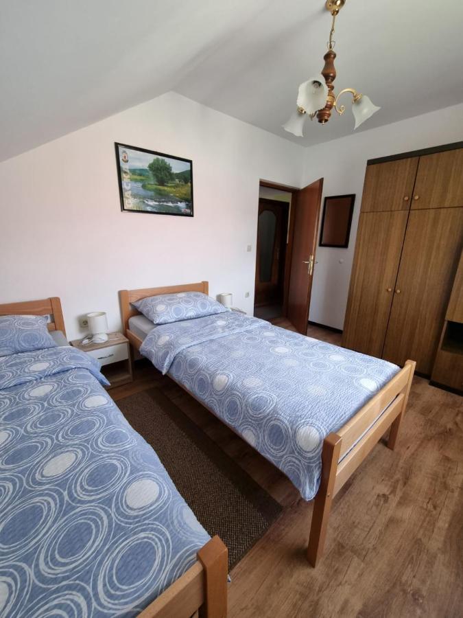 Apartament Apartman Dubravcic Otočac Zewnętrze zdjęcie