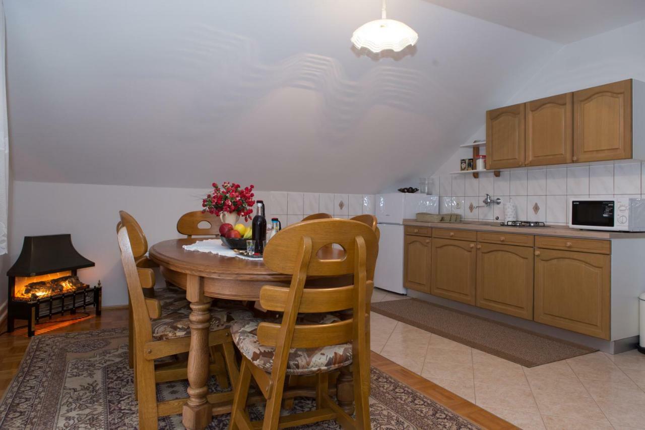 Apartament Apartman Dubravcic Otočac Zewnętrze zdjęcie