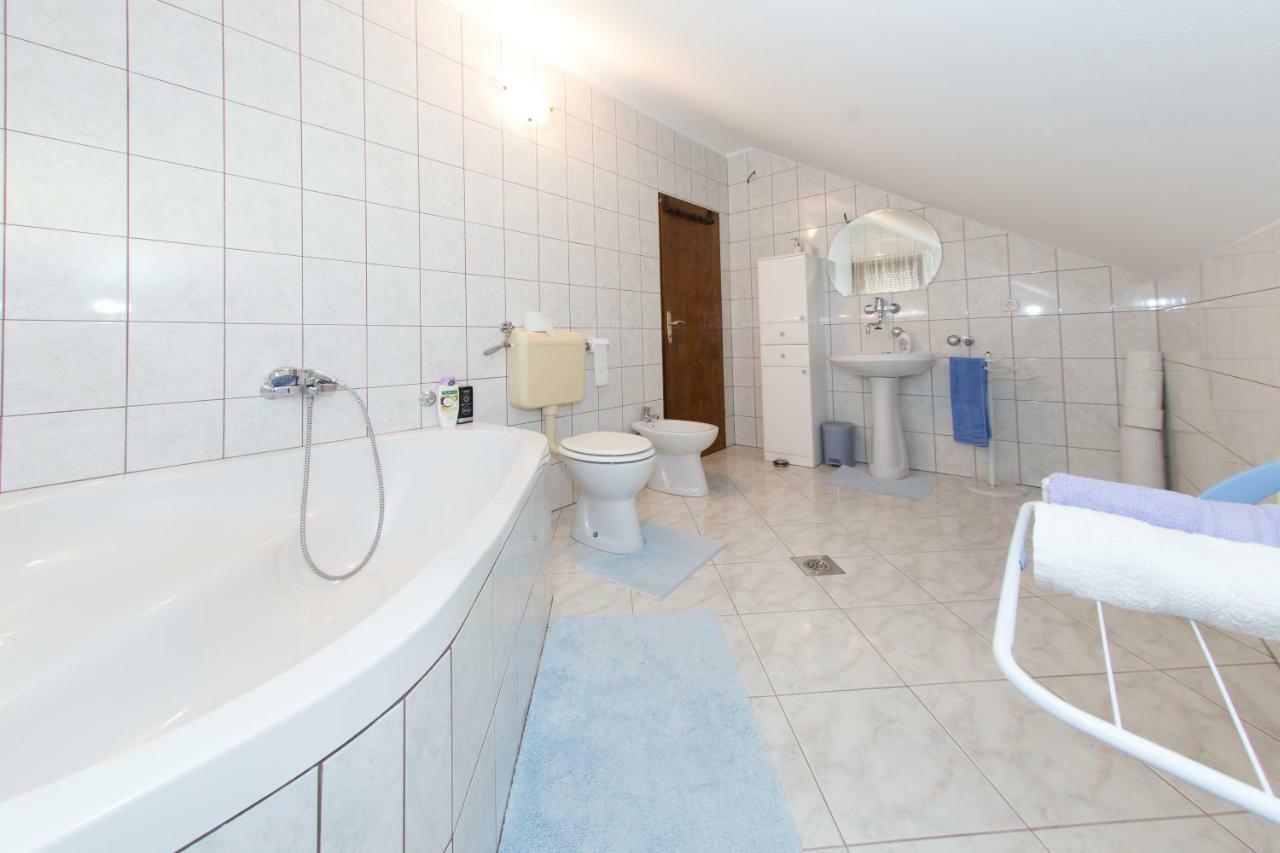 Apartament Apartman Dubravcic Otočac Zewnętrze zdjęcie