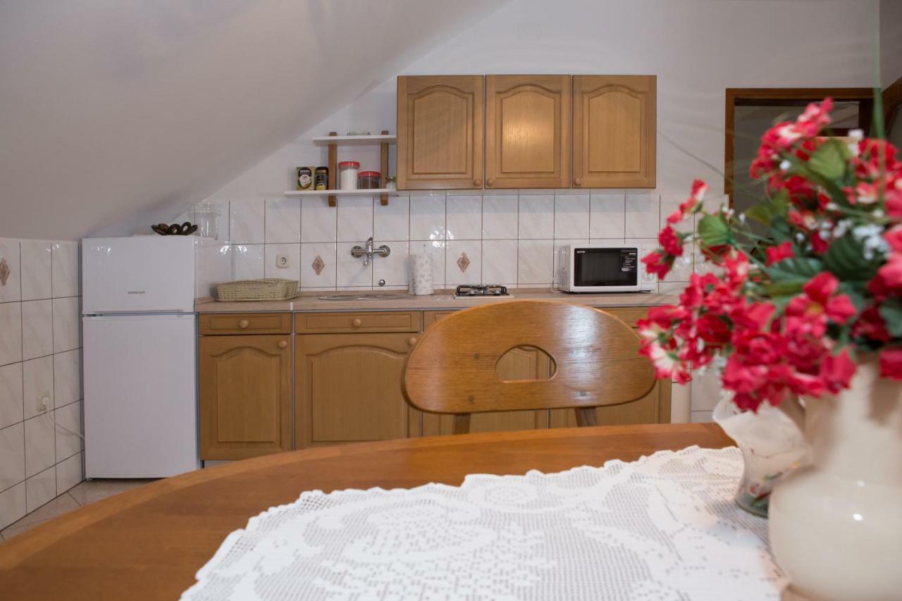 Apartament Apartman Dubravcic Otočac Zewnętrze zdjęcie