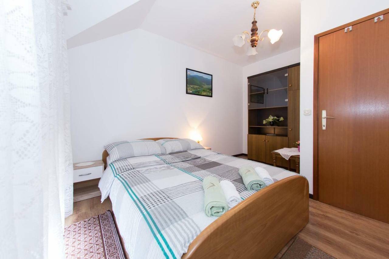 Apartament Apartman Dubravcic Otočac Zewnętrze zdjęcie
